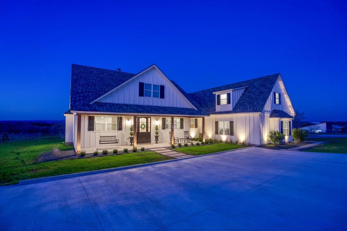 Photo of 104 Schoolhouse LN