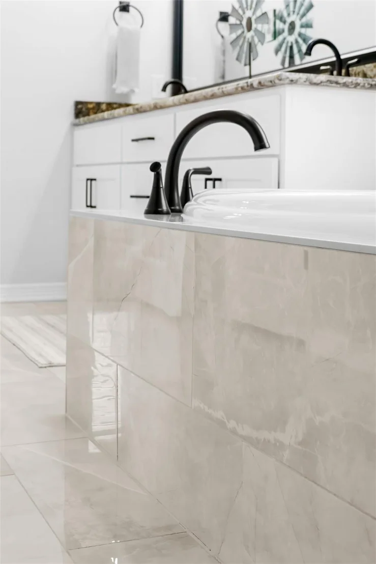 Photo of 812 Eagle Crest CV