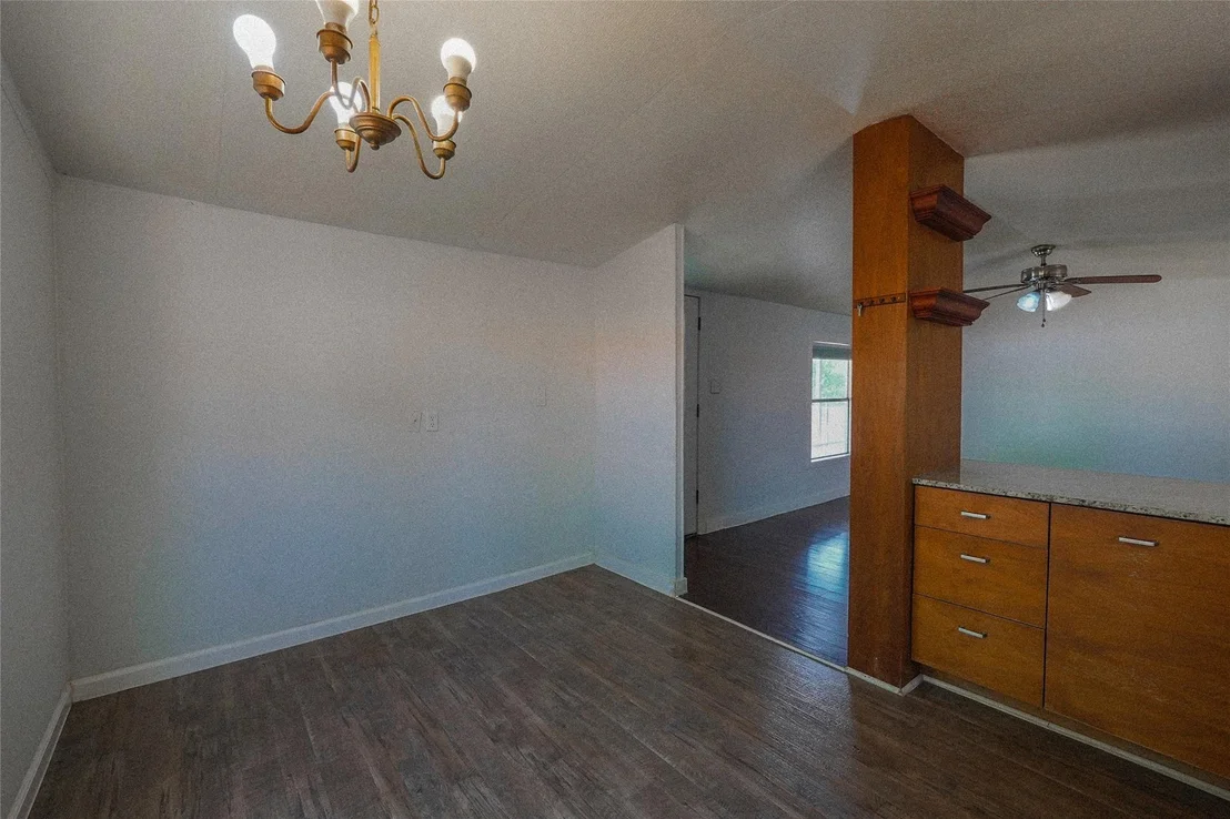 Photo of 155 5th ST