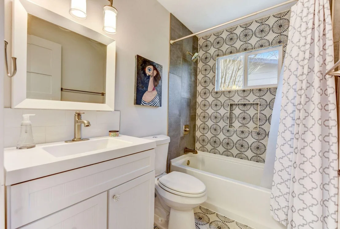 Photo of 7002 Whispering Oaks DR