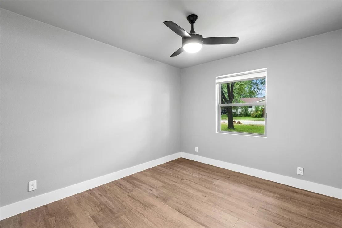 Photo of 8601 Winding WALK