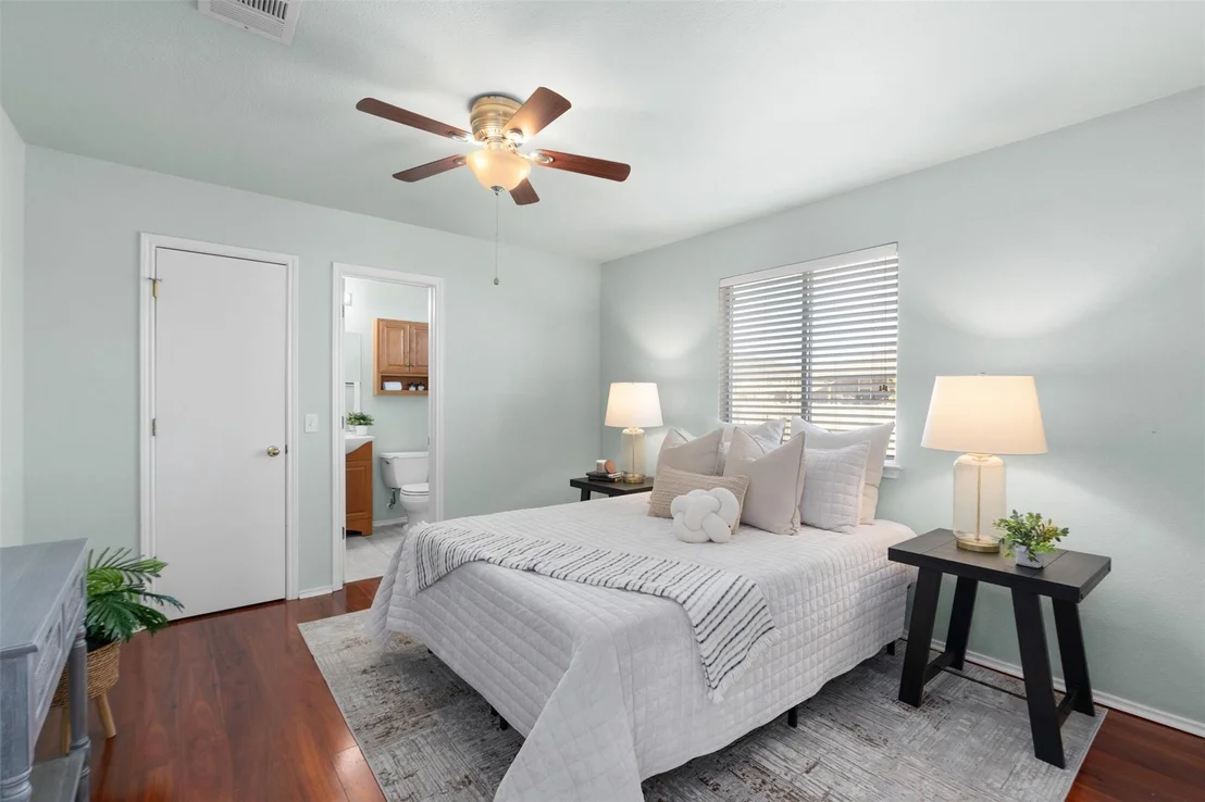 Photo of 512 Mitchell DR
