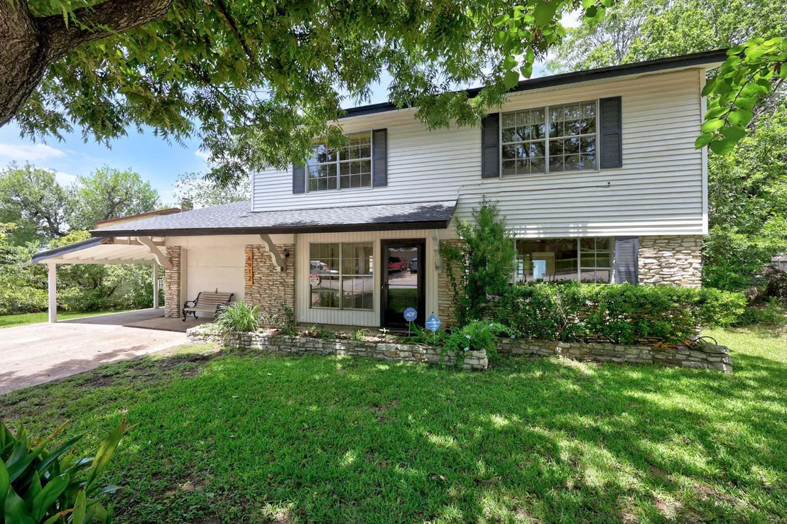 Photo of 6912 Langston DR
