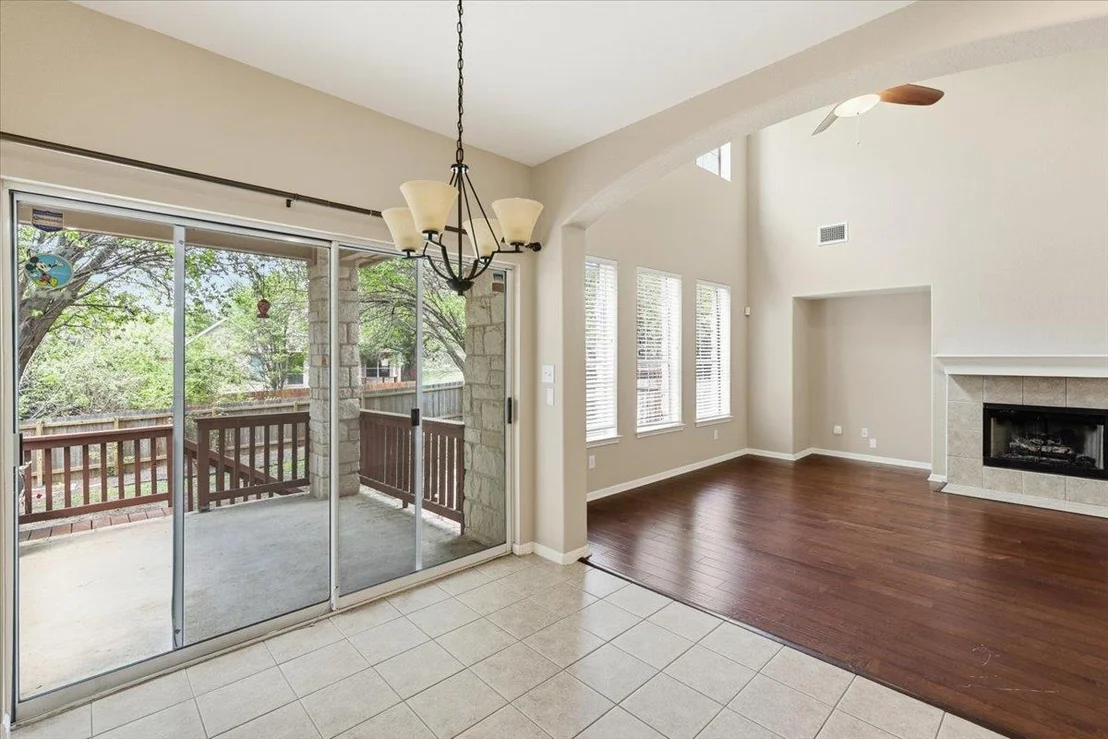 Photo of 2112 Westfalian TRL