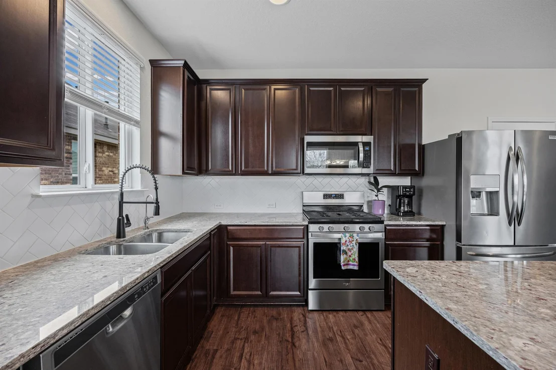 Photo of 332 Bayberry CIR