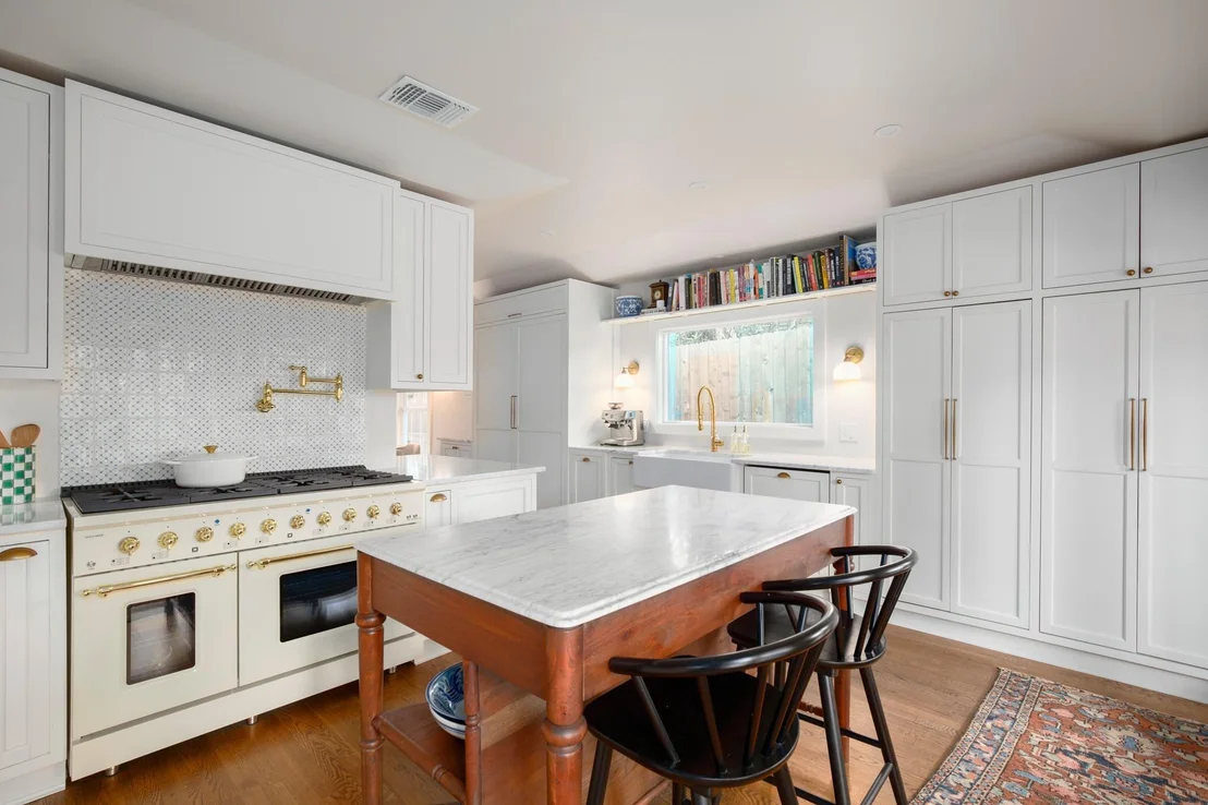 Photo of 2109 Travis Heights BLVD
