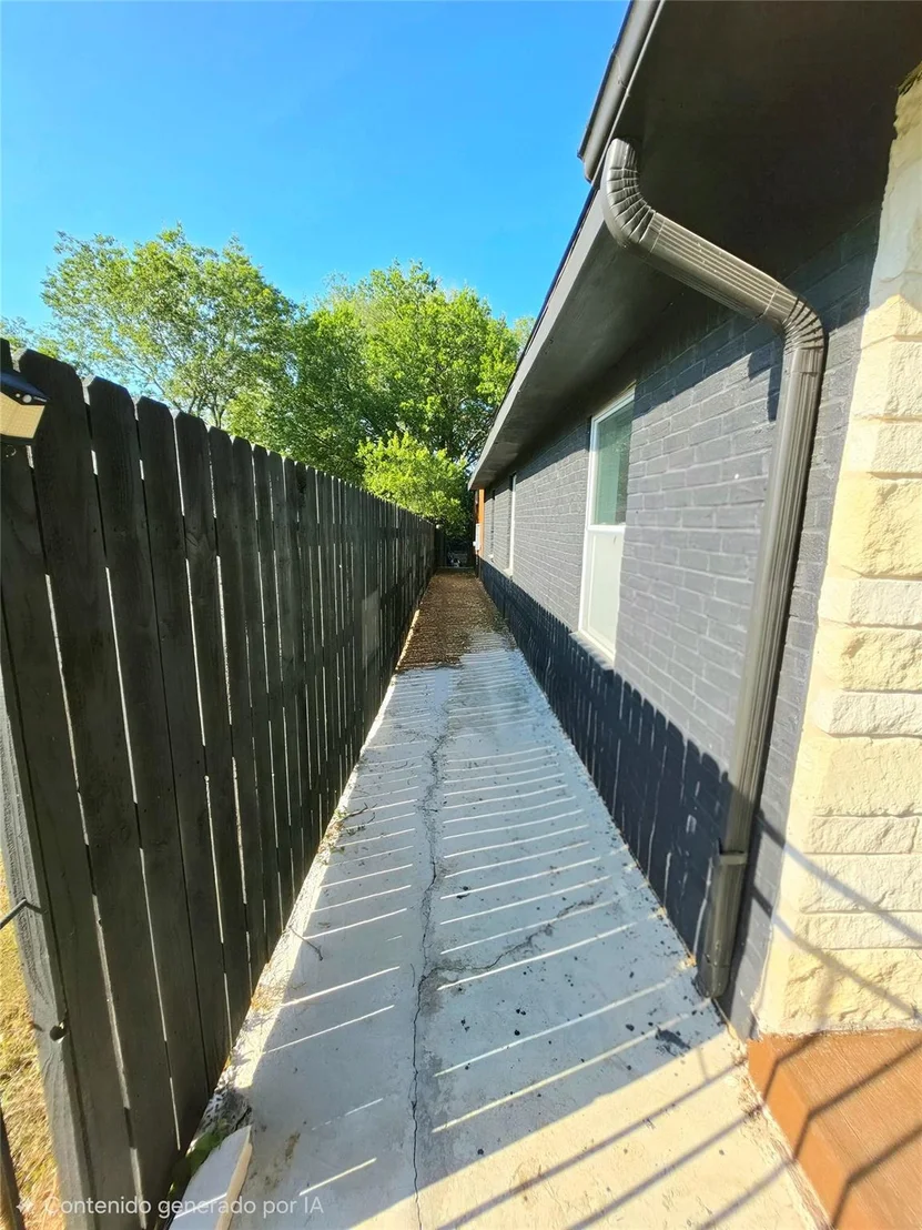 Photo of 2201 Teri RD