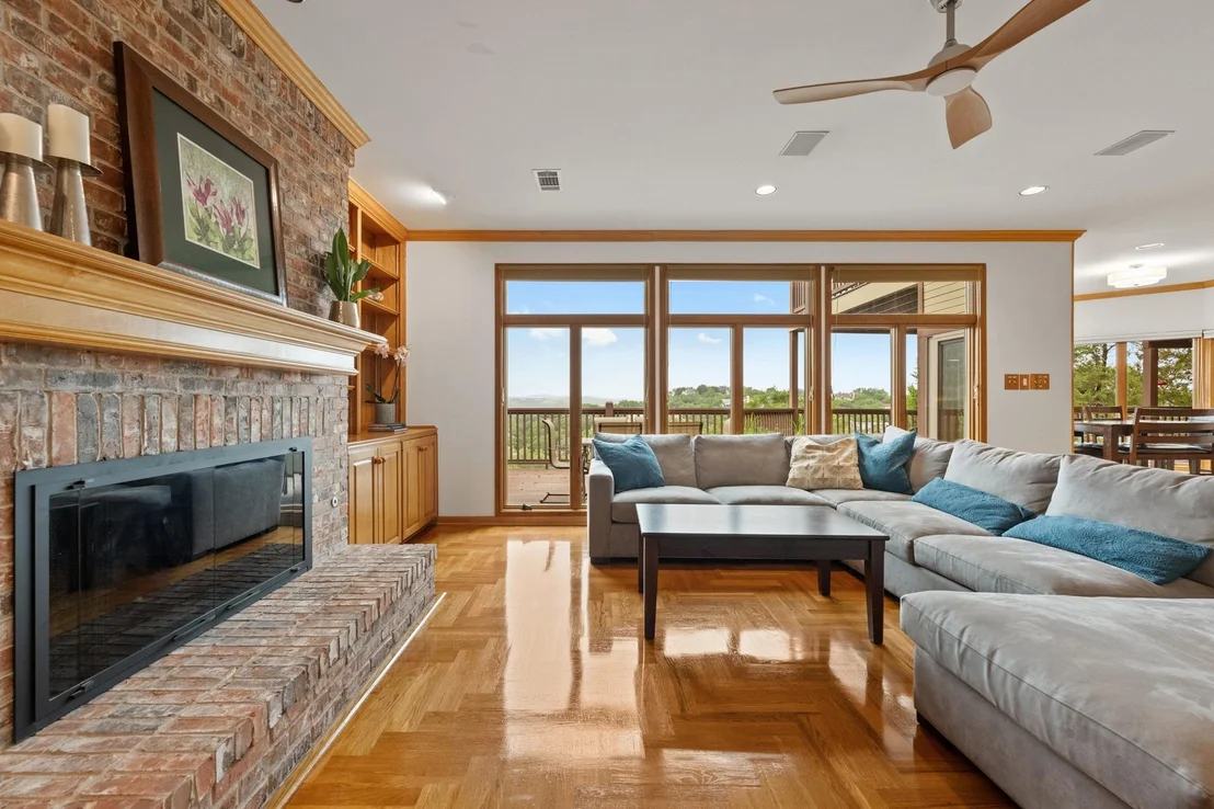 Photo of 5918 Mountain Villa DR