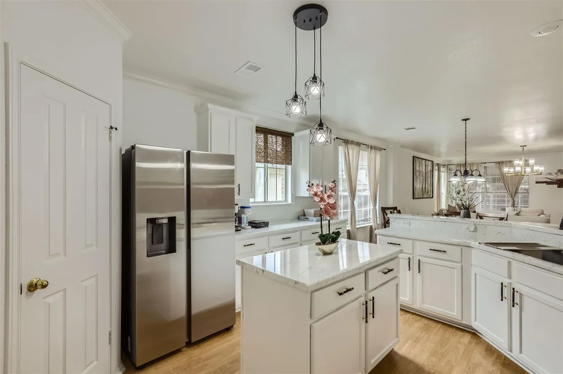 Photo of 1016 Thackeray LN