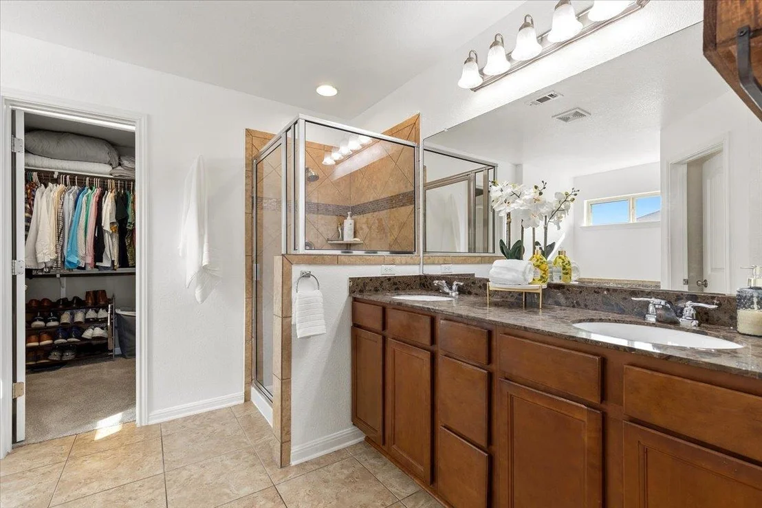 Photo of 561 Stone View TRL