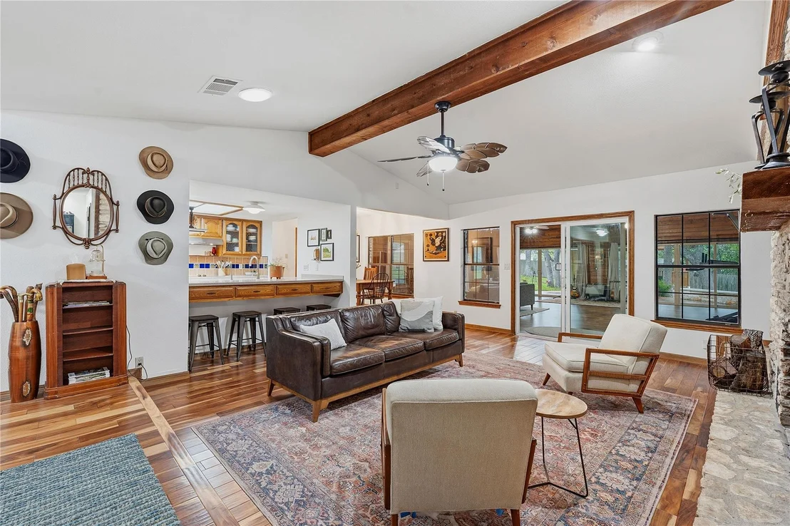 Photo of 203 Leisurewoods DR