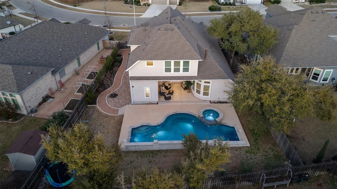Photo of 925 Overstreet LN