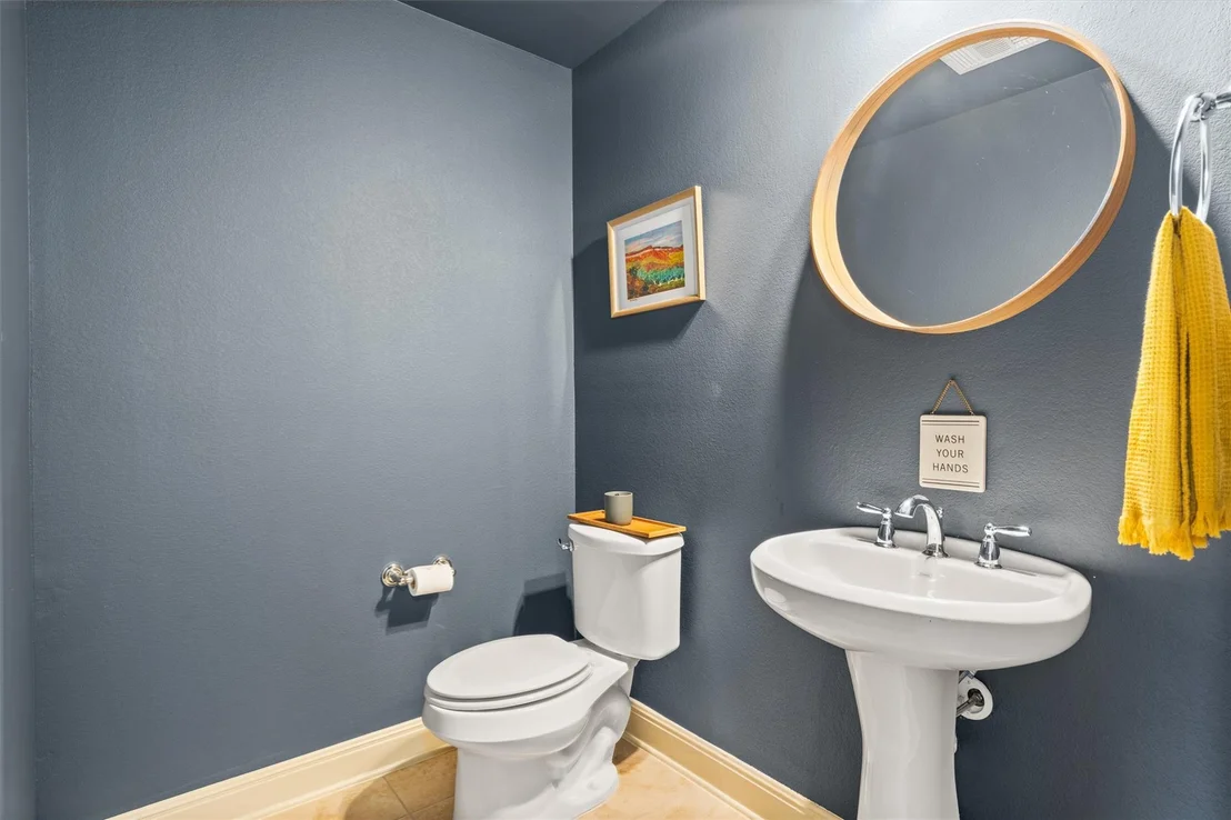 Photo of 2732 Florin CV