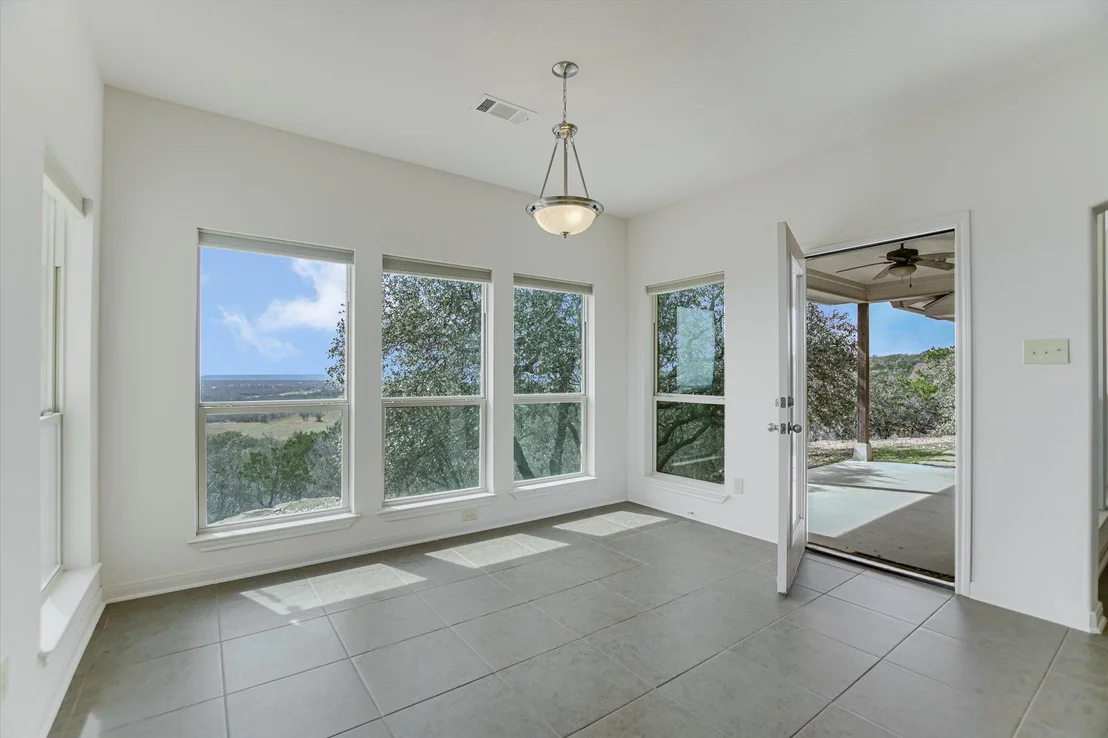 Photo of 851 Stone Mountain DR