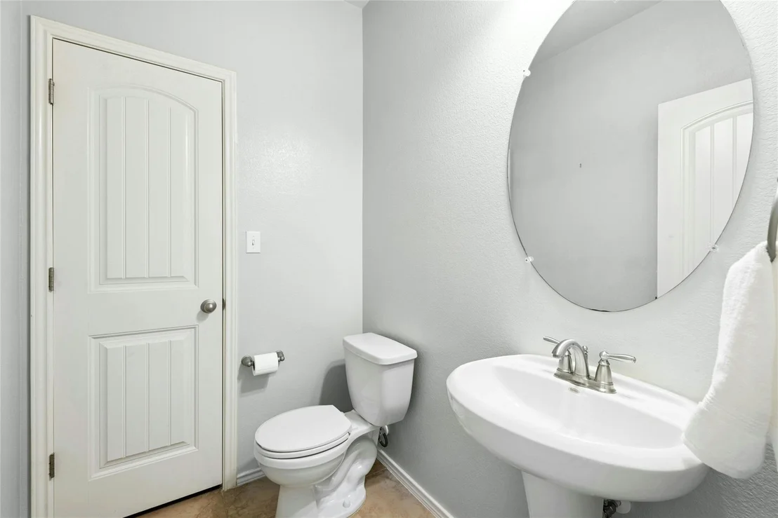 Photo of 390 Fletcher BND