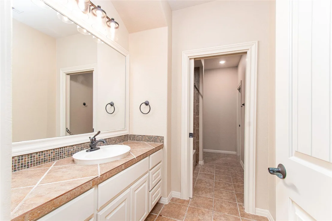 Photo of 705 Cliffside Cove