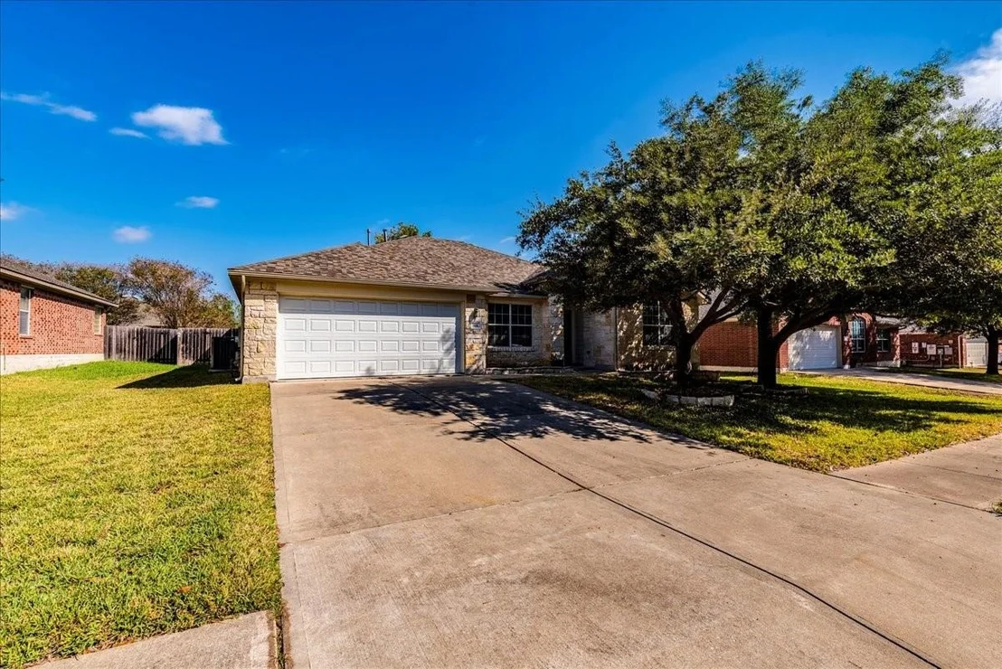 Photo of 908 Windsor Castle DR
