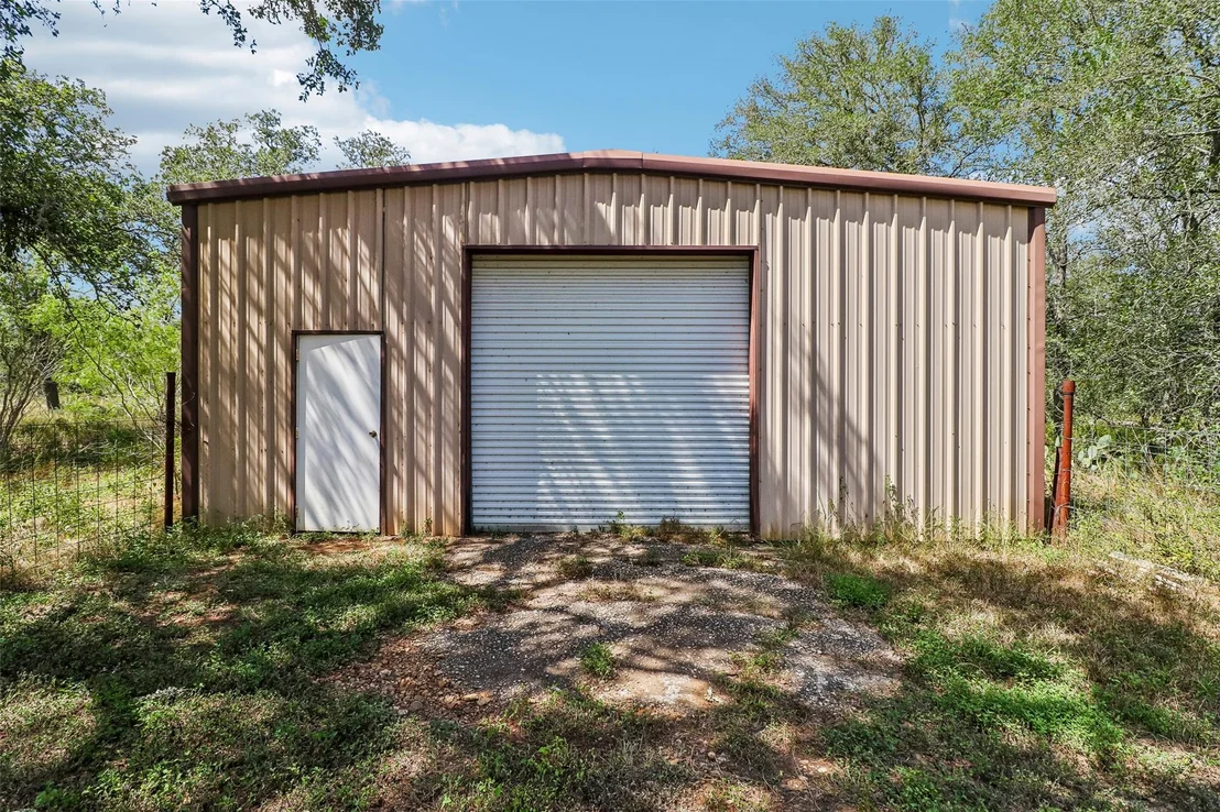 Photo of 716 W County Road 109 RD