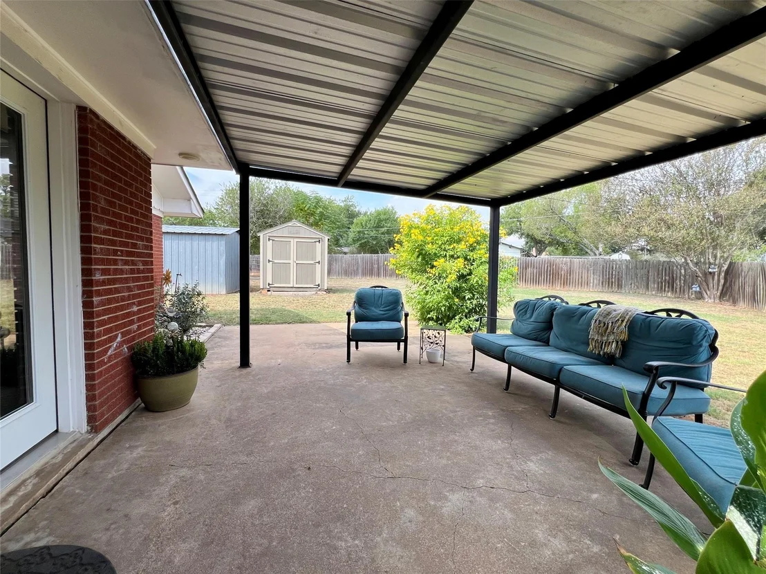Photo of 1206 Lake Terrace DR