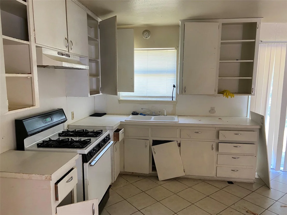 Photo of 1303 Connell DR
