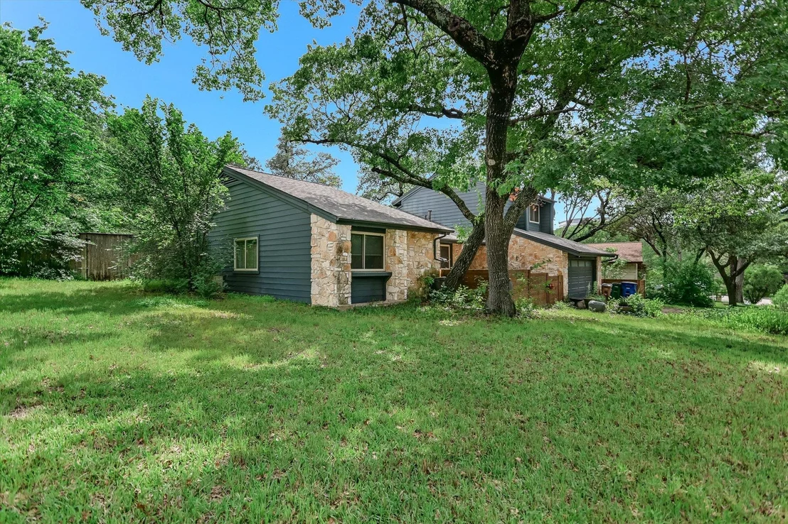 Photo of 2607 Barton Hills DR