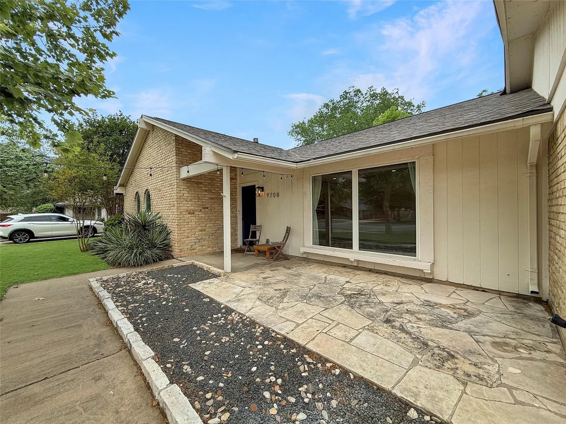 Photo of 9708 Parkfield DR