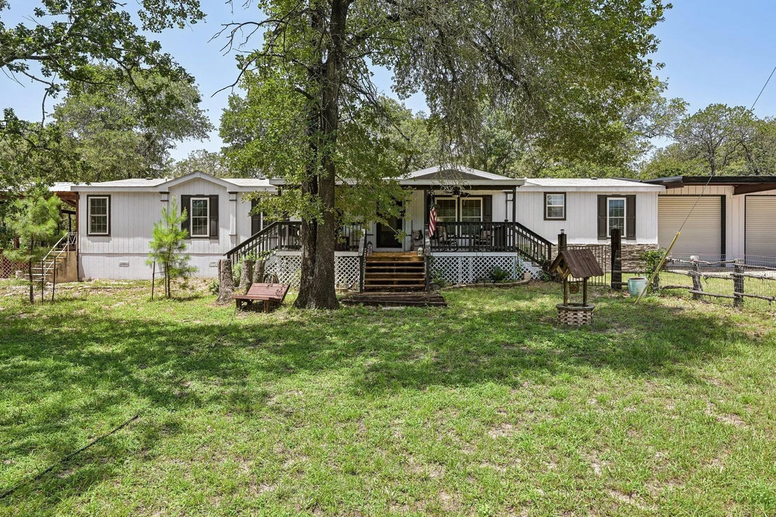 Photo of 541 Hidden Oaks DR