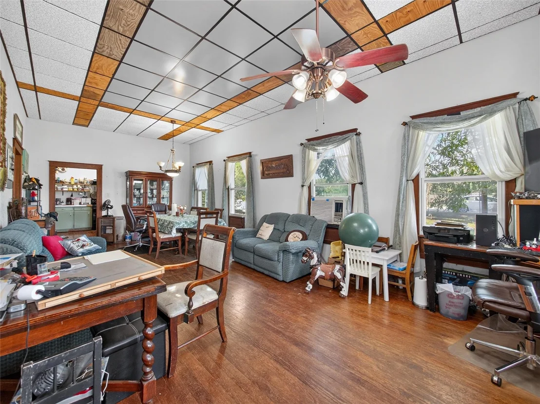 Photo of 7866 County Road 404