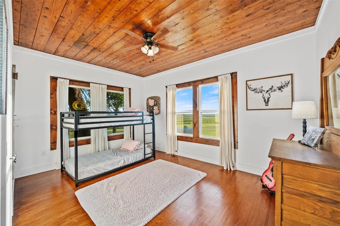 Photo of 281 Ging RD