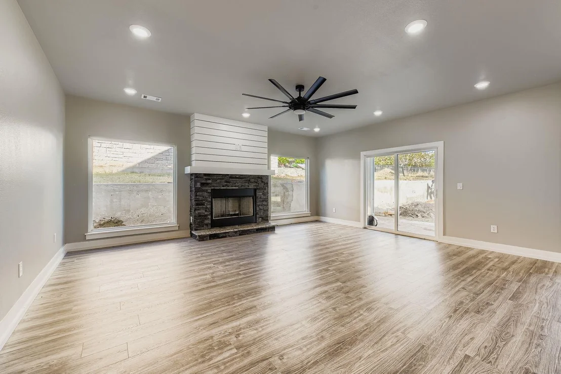 Photo of 1403 Sunset DR