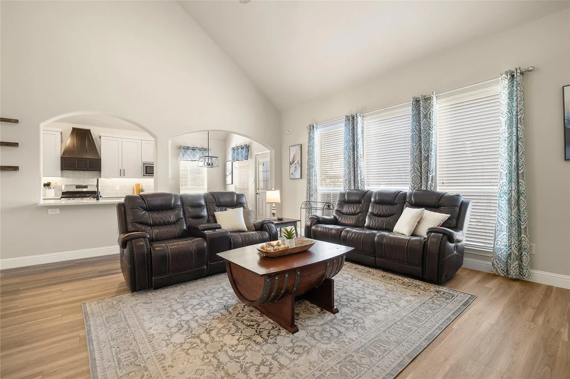 Photo of 1104 Bethpage DR