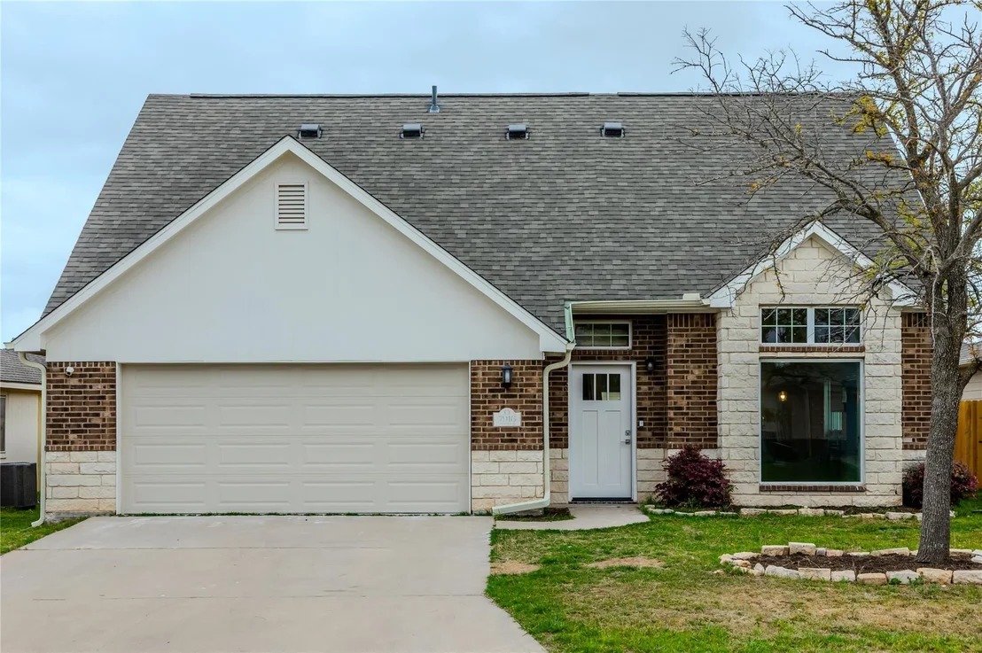 Photo of 7916 Hawthorn