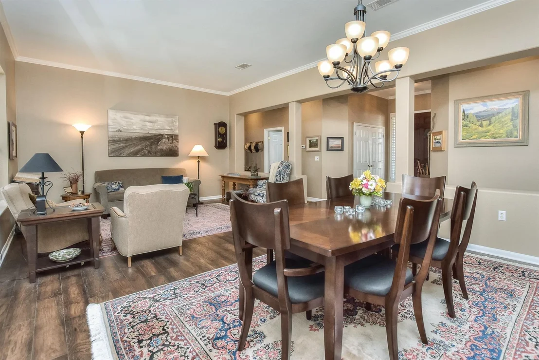 Photo of 111 Juniper Berry TRL