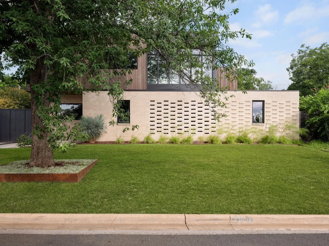 Photo of 2104 Ann Arbor Ave