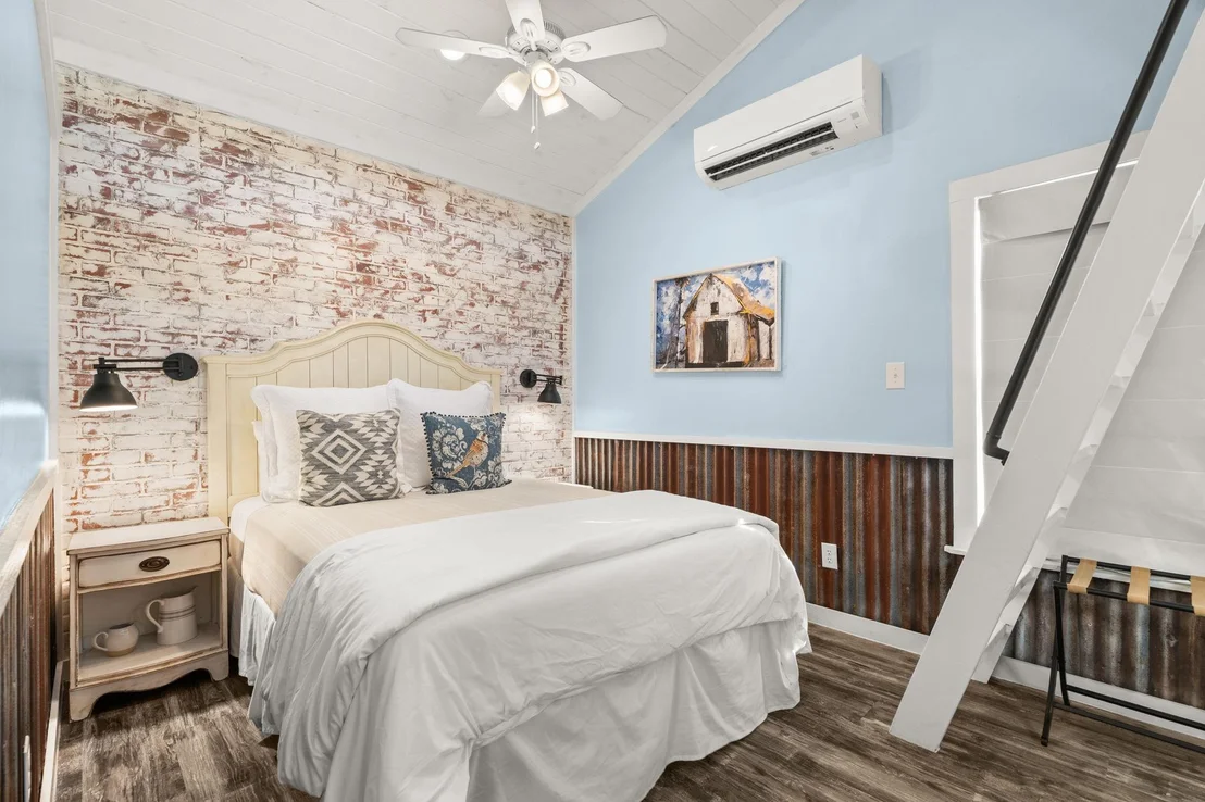 Photo of 365 Billy Sisson RD