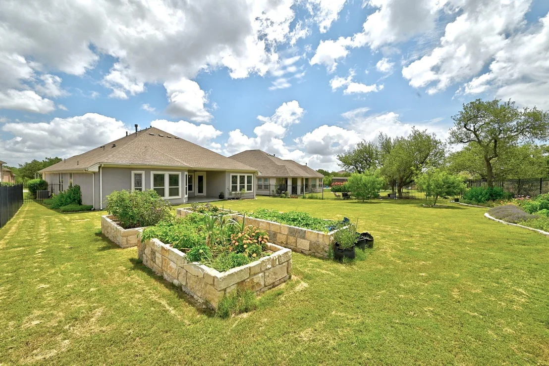Photo of 2982 Reunion BLVD