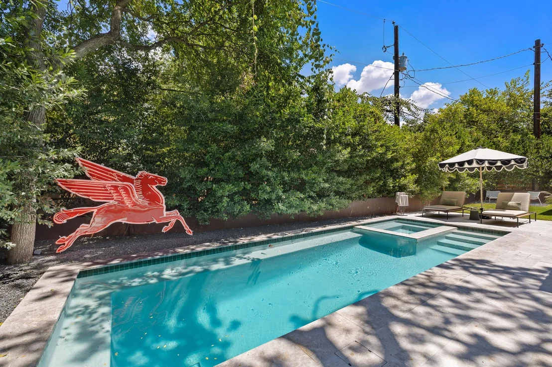 Photo of 2304 Greenlee DR