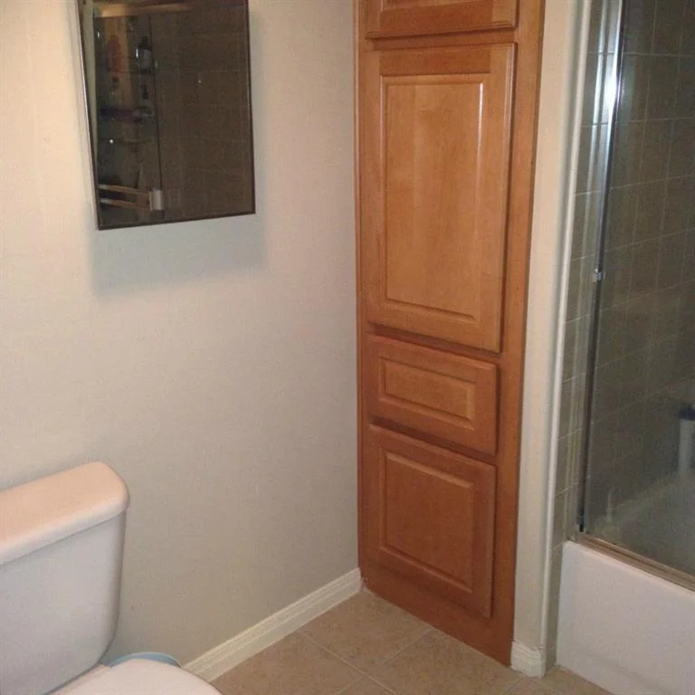 Photo of Unit 3 at 3011 Speedway ST