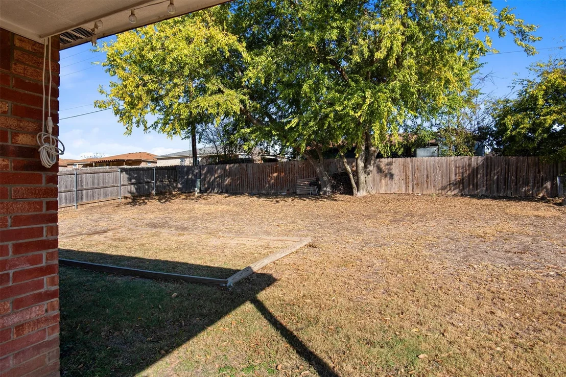 Photo of 4311 Waterproof DR
