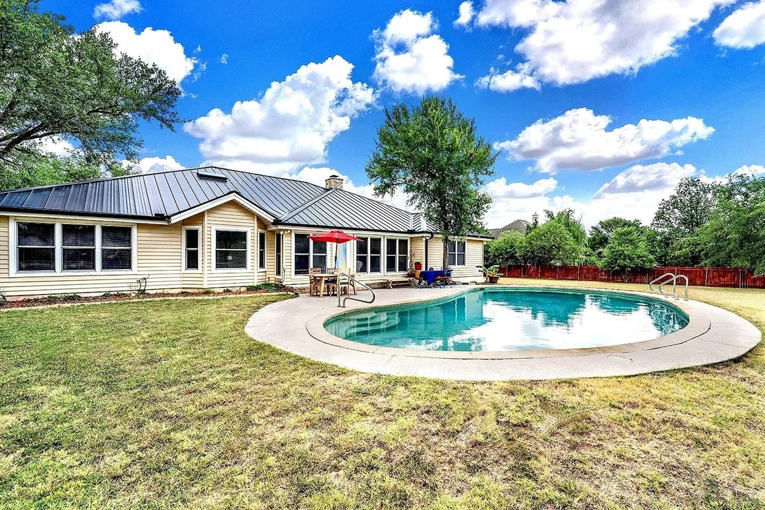 Photo of 2719 Summit Ridge DR