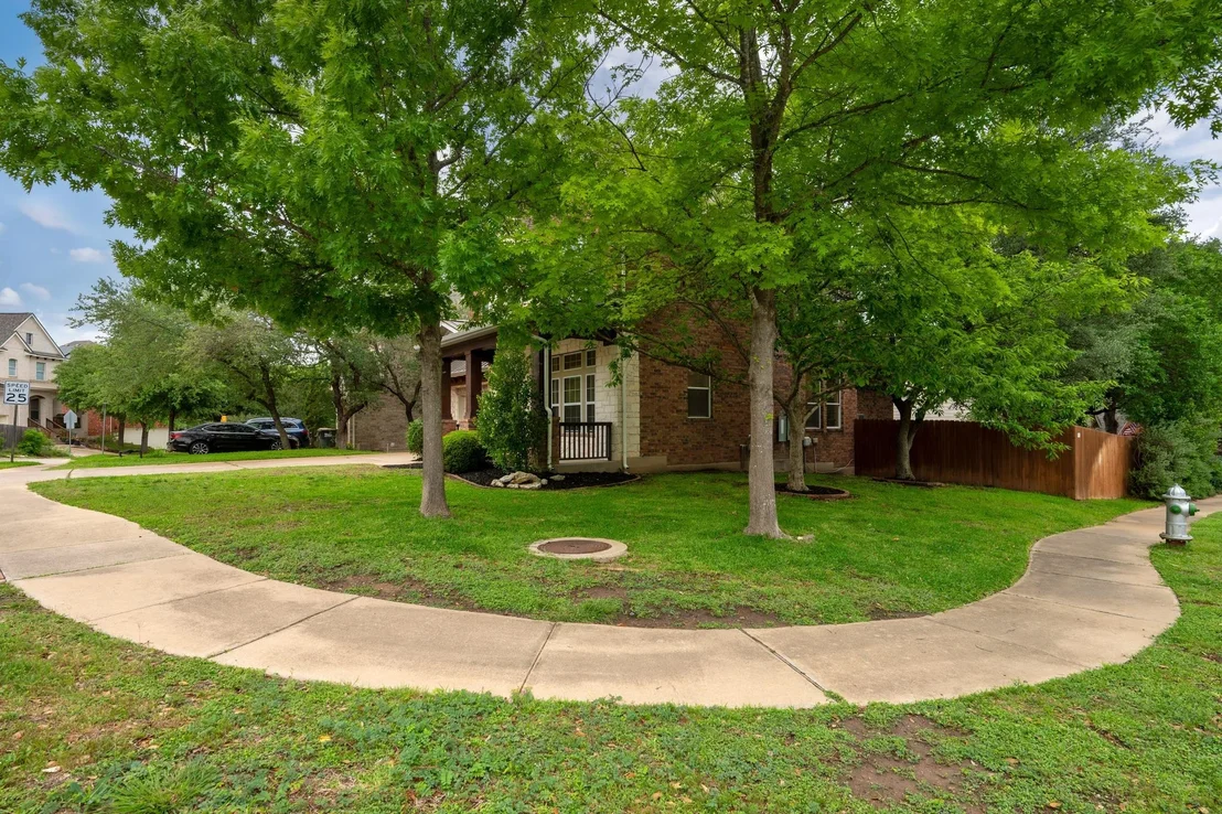 Photo of 12600 Lee Park LN