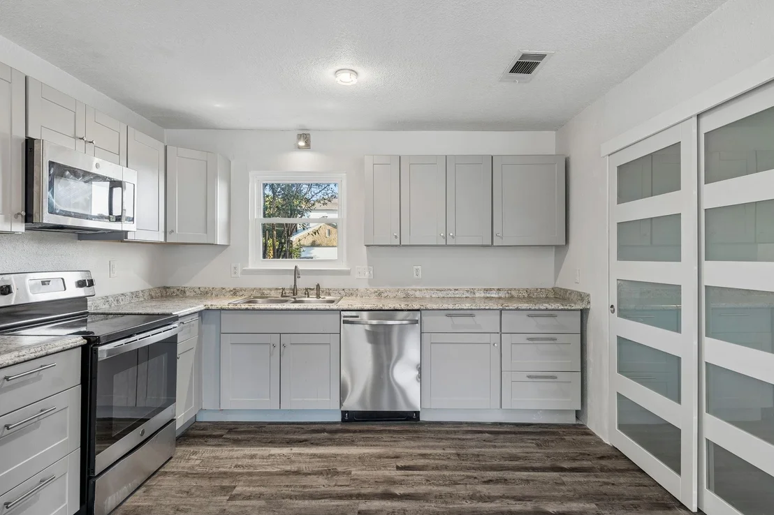 Photo of 200 Seminole RD