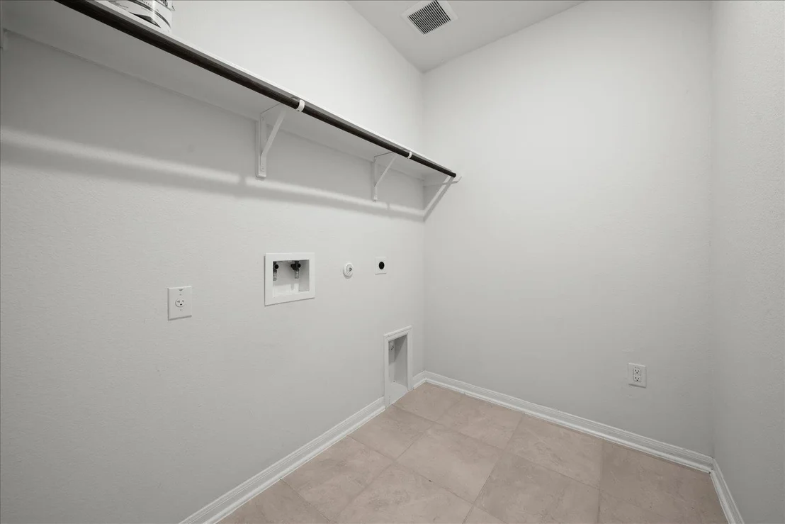 Photo of 423 Leadtree LOOP