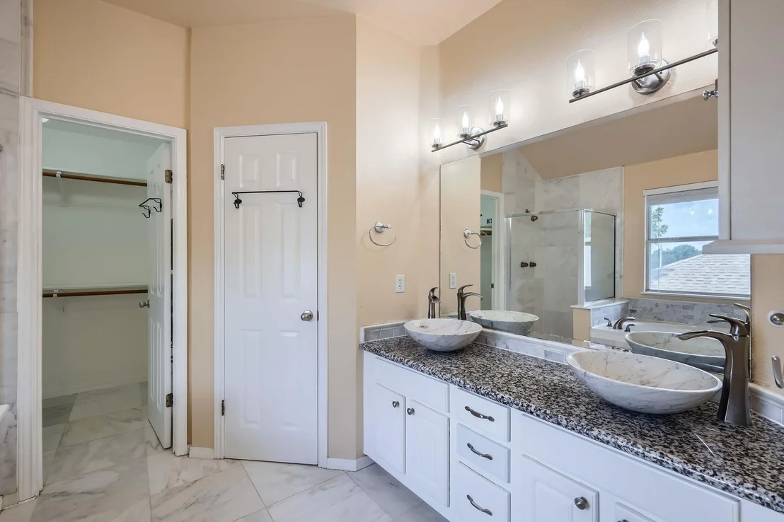Photo of 2708 Winding Brook DR