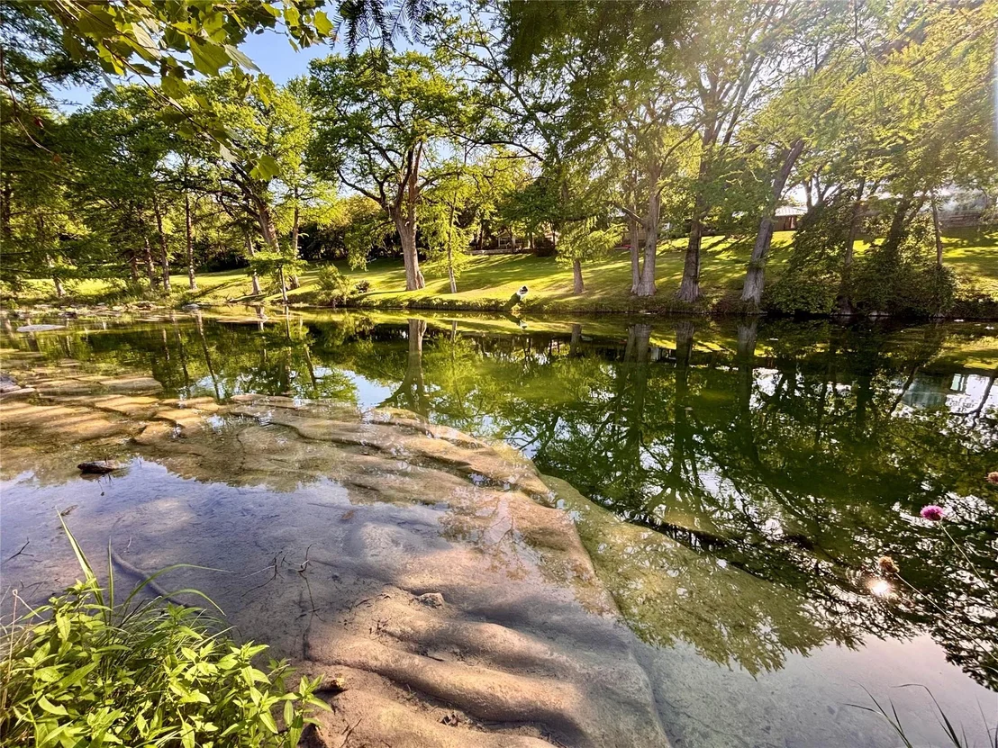 Photo of 200 Rim RD