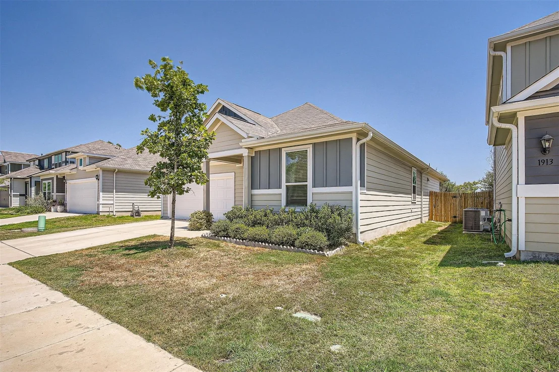 Photo of 1909 Jacey WAY