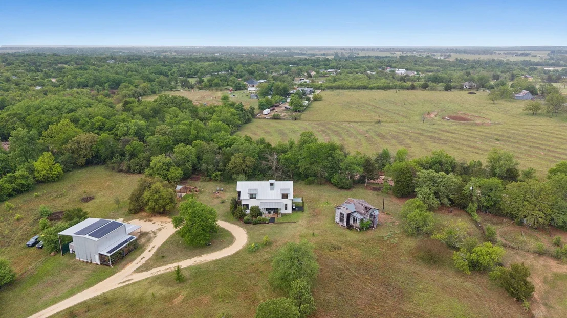 Photo of 534 Old McDade RD