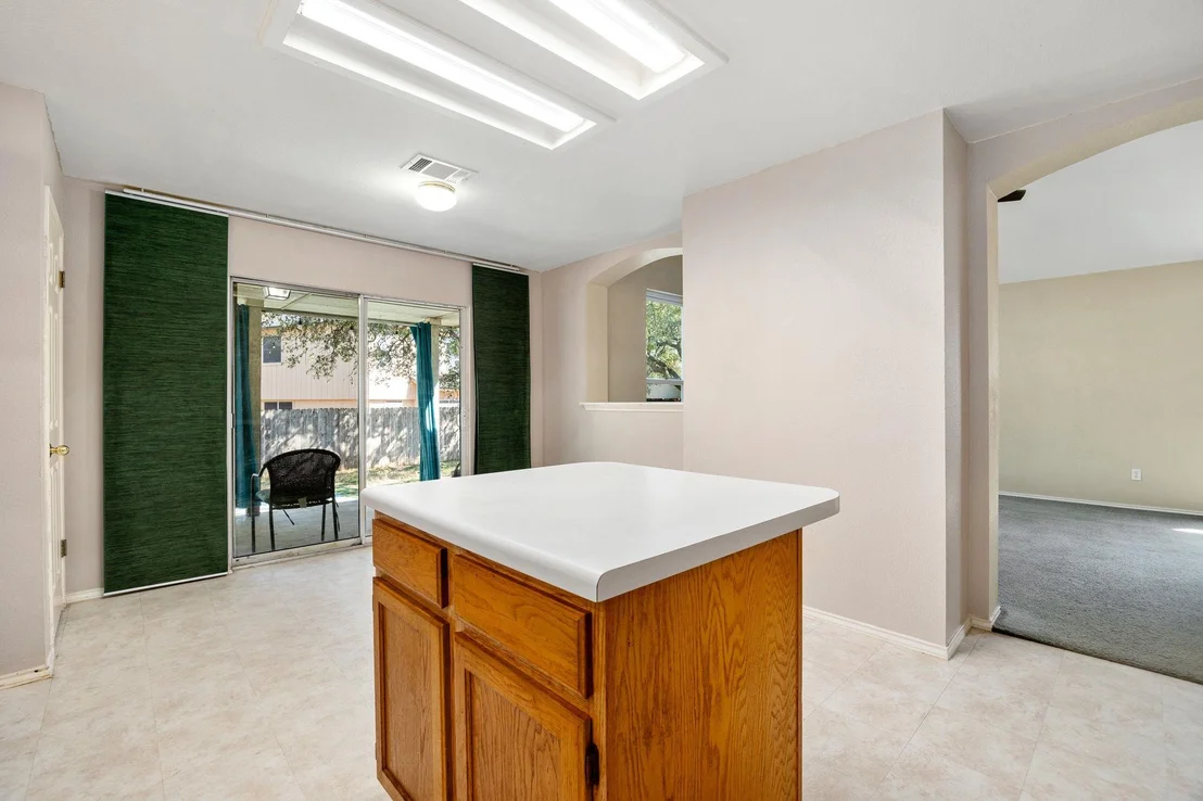 Photo of 8845 Francia TRL