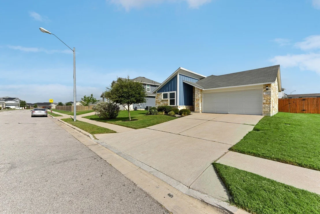 Photo of 116 Saranac DR