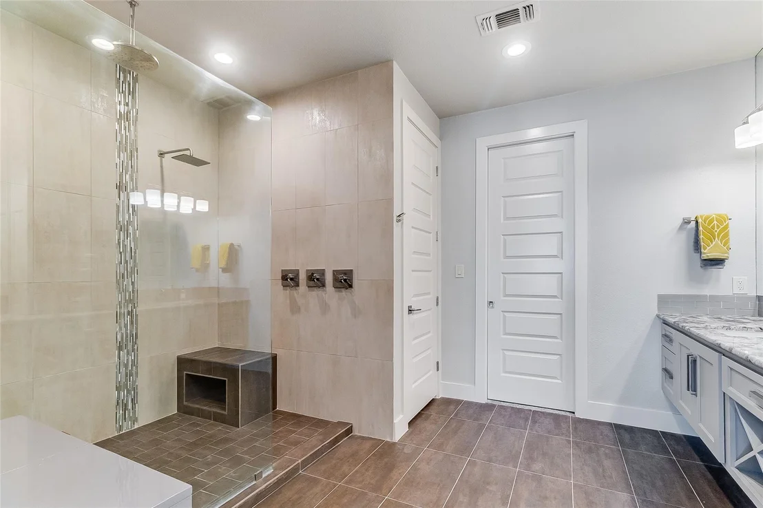 Photo of 104 Raindrop LN